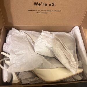 Reformation Natasha Pump Ivory - Size 8